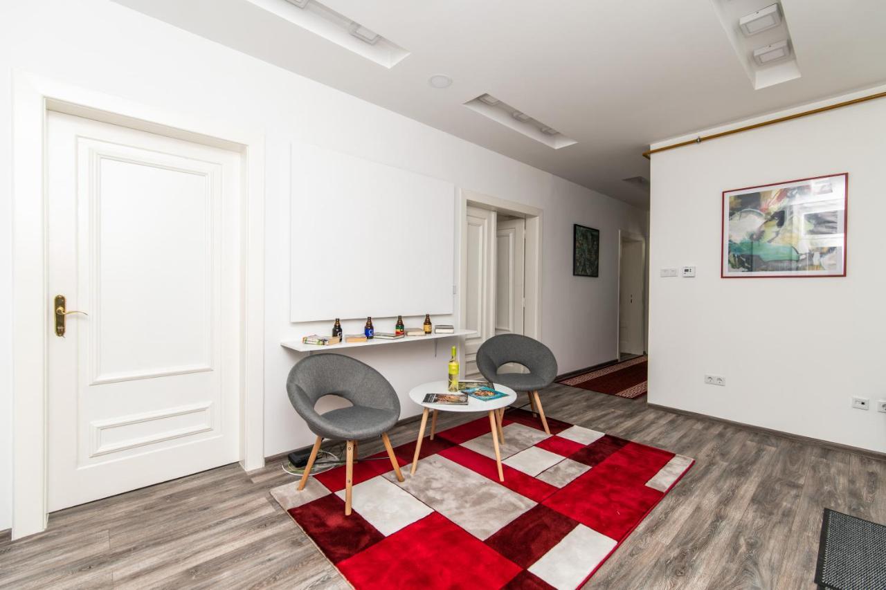 Modern Apartment In The Heart Of The City Center! Sarajevo Extérieur photo